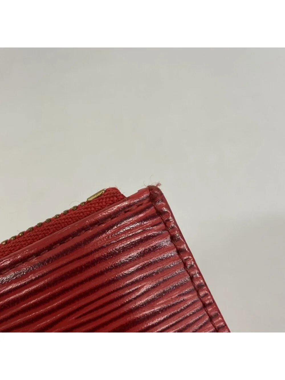 Louis Vuitton Coin Purse Epi Pochette Cles Castilian